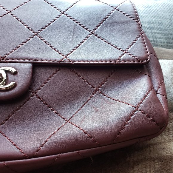 CHANEL  25 Quilted Silver Hardware Lamb Burbundy - Picture 9 of 14